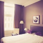 Elegant Floor Lamp: The Perfect Living Room Addition