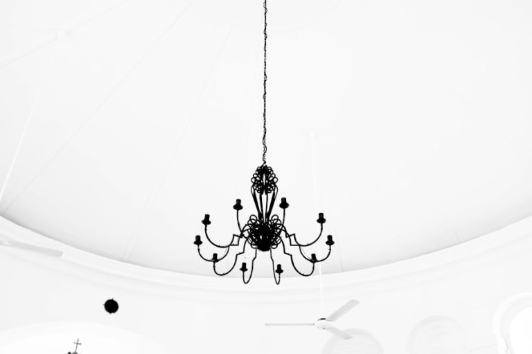 Elegant Marble Chandelier: A Touch of Luxury
