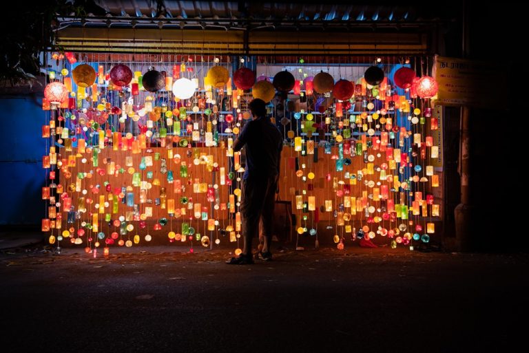Vibrant Plastic Rainbow Floor Lamp: A Colorful Lighting Solution